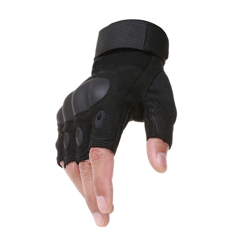 Black half-finger gloves for weightlifting and cycling